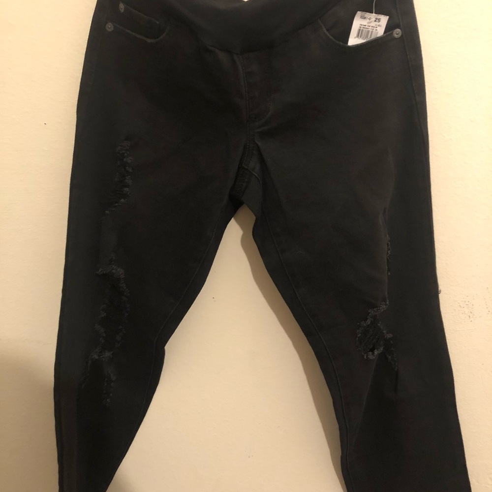 Maternity LED jeans “McKenzie” black sz 25 BNWT
